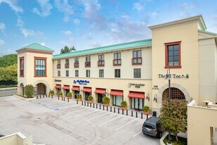 416-418 E Las Tunas Dr in San Gabriel, CA - Building Photo