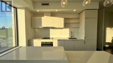 12-712 Bonnycastle St in Toronto, ON - Building Photo - Building Photo
