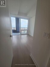 448 Burnhamthorpe Rd W in Mississauga, ON - Building Photo - Building Photo