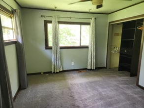 112 Smith Ave in Livingston, AL - Building Photo - Building Photo