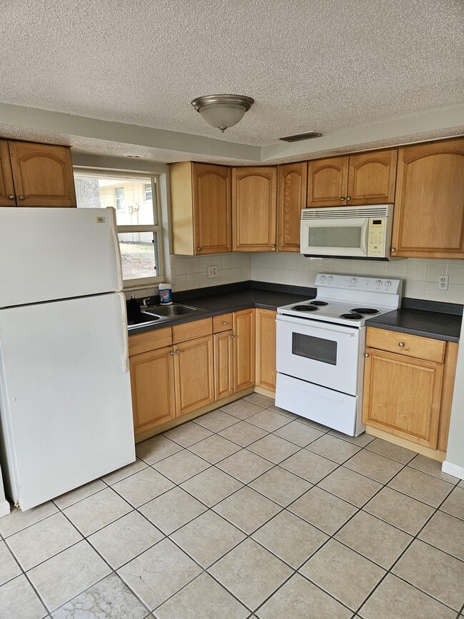 6608 Chalice St, Unit 6608 Chalice St in New Port Richey, FL - Foto de edificio - Building Photo