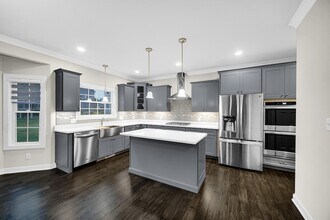 2111 Easton Park Dr in Chesterton, IN - Building Photo - Building Photo