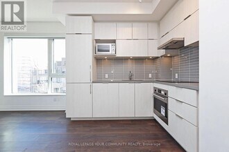 18 Rouge Valley Dr W in Markham, ON - Building Photo - Building Photo