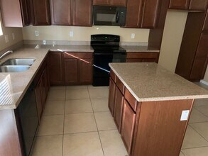 5728 S 35th Pl in Phoenix, AZ - Building Photo - Building Photo