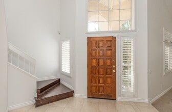 2261 Crescent Cir in Colton, CA - Building Photo - Building Photo