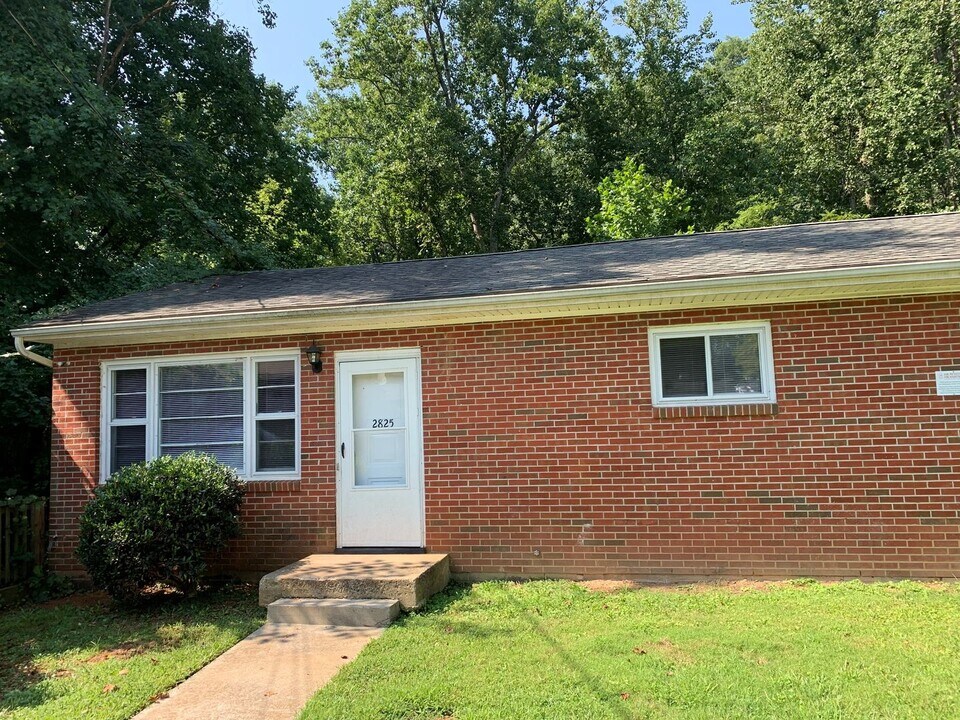 2825-2827 Kulman Pl in Lynchburg, VA - Building Photo