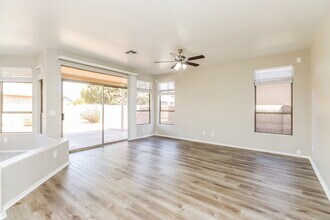 1356 E Black Diamond Dr in Gilbert, AZ - Building Photo - Building Photo