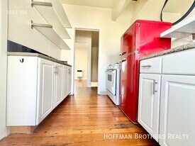 808 Lucile Ave, Unit 1/4 in Los Angeles, CA - Building Photo
