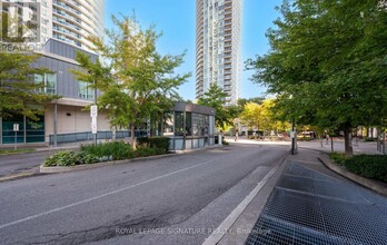 60 Absolute Ave in Mississauga, ON - Building Photo - Building Photo