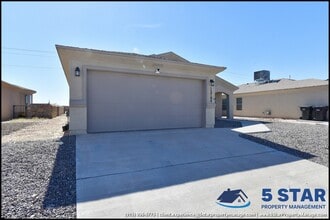 13744 Flora Vista Ave in Horizon City, TX - Building Photo - Building Photo