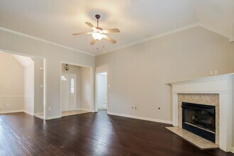 195 Lakewood Dr in Oakland, TN - Building Photo - Building Photo