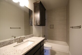 225 Stewart Bend Ct in Azle, TX - Building Photo - Building Photo