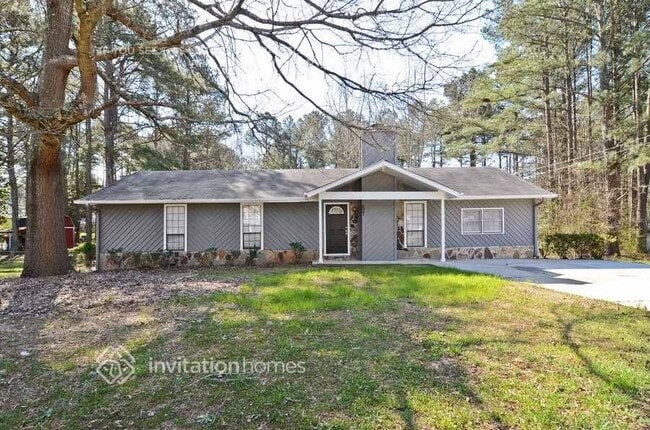 property at 837 Cochise Trail SE