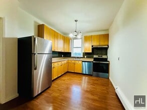 Bancker Pl in New Rochelle, NY - Building Photo - Building Photo