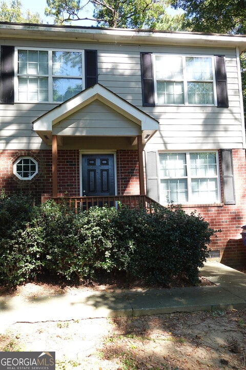 264 James Albert Johnson Ave in Winder, GA - Building Photo