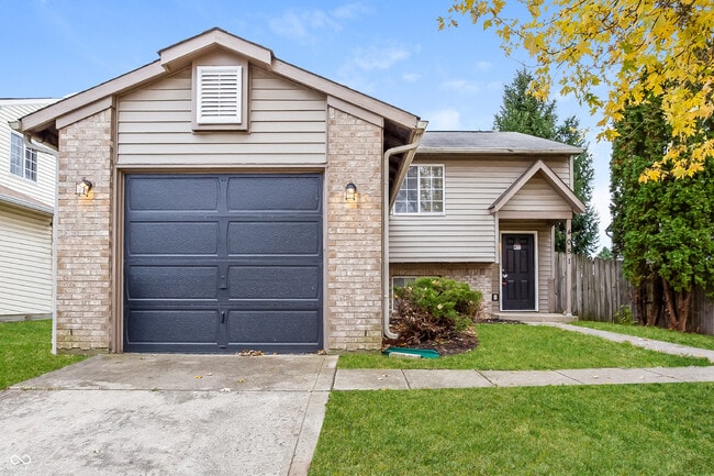 property at 4051 Luxembourg Cir W