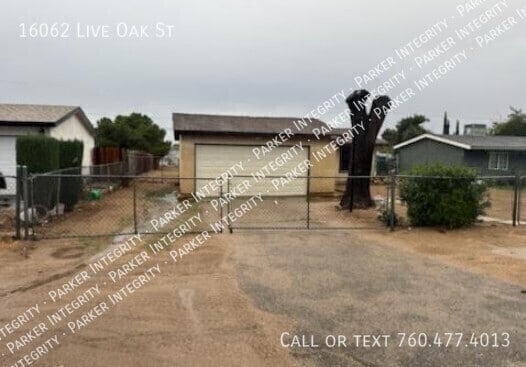 16062 Live Oak St in Hesperia, CA - Building Photo - Building Photo