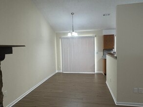 5538 Summer Ln in Atlanta, GA - Foto de edificio - Building Photo