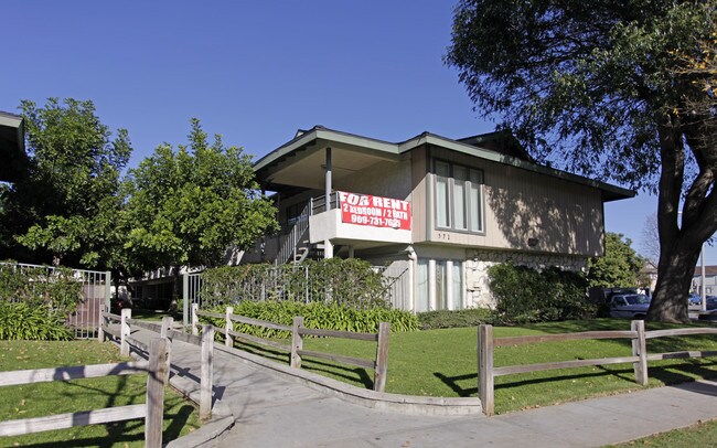 The Richland Apartments in Upland, CA - Building Photo - Building Photo