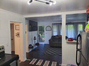 1308 Elizabeth Ave SW in Atlanta, GA - Building Photo - Building Photo