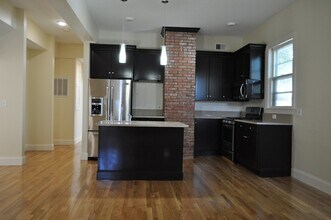 34 Juniper St in Boston, MA - Building Photo - Building Photo