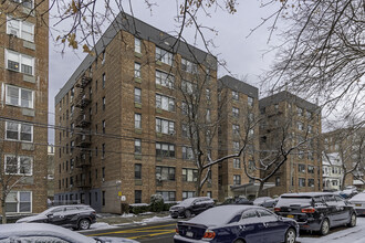 Saratogian in Bronx, NY - Building Photo - Building Photo