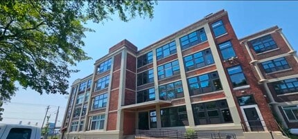 275 Chapel St, Unit 1A in New Haven, CT - Building Photo - Building Photo