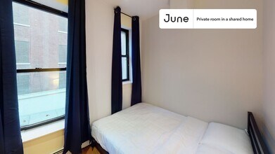 Room in Shared 3 bed/1 bath home in New York, NY - Building Photo - Building Photo