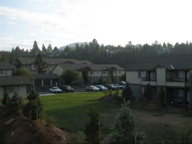 Summit Park Apartments in Bend, OR - Building Photo - Building Photo