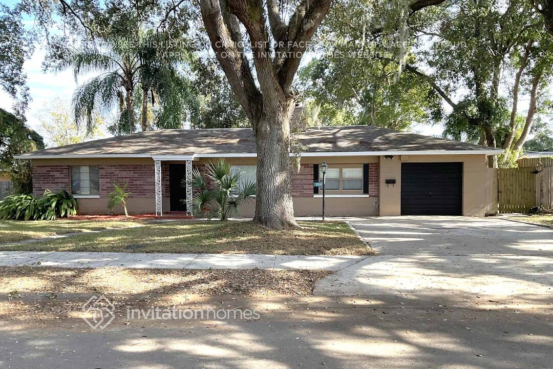 200 Orange Terrace Dr in Winter Park, FL - Building Photo