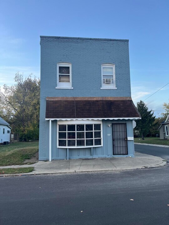 602 Bryan Ave in Danville, IL - Building Photo