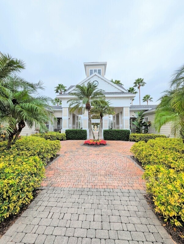 303 Southern Pecan Cir