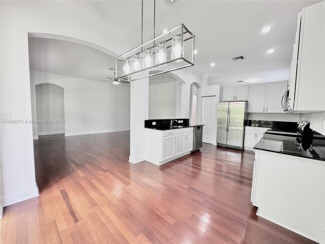 4451 Laurel Pl in Weston, FL - Building Photo - Building Photo