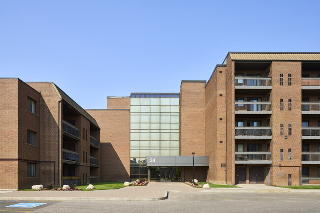 Meadowvale Gardens Apartment in Mississauga, ON - Building Photo - Building Photo