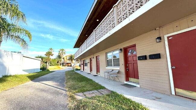 506 University Blvd in Daytona Beach, FL - Building Photo - Building Photo