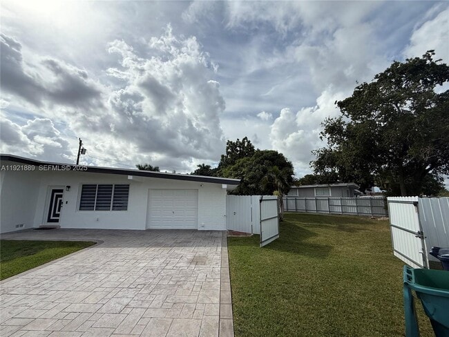 27000 SW 145th Ave in Homestead, FL - Building Photo - Building Photo
