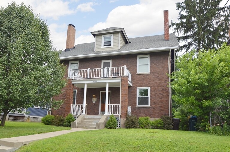 3212 Bach Ave in Cincinnati, OH - Foto de edificio