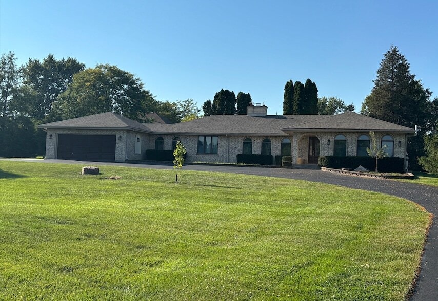 406 S Lauder Ln in Inverness, IL - Foto de edificio