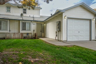 265 N Paradise Ave in Middleton, ID - Building Photo - Building Photo