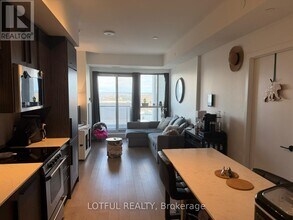 560 Rideau St in Ottawa, ON - Building Photo - Building Photo