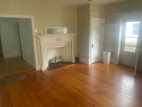 156 Main St, Unit Front Apt in Delhi, NY - Building Photo - Building Photo