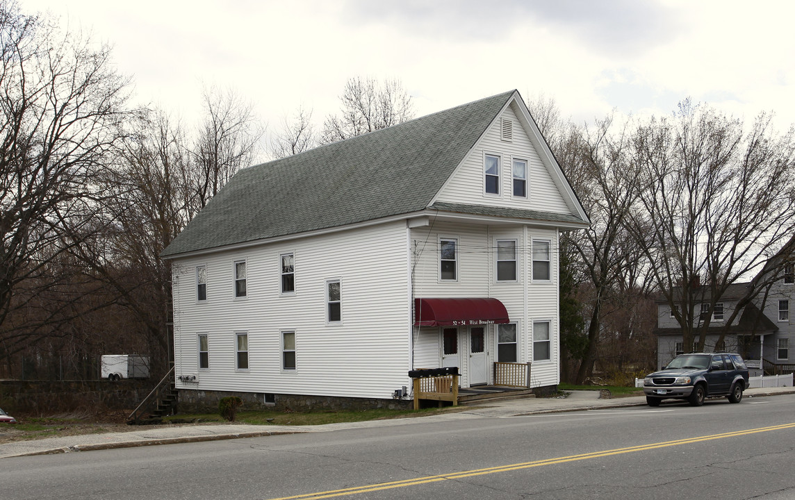 54 W Broadway in Derry, NH - Building Photo