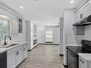 3205 NW 14th St in Oklahoma City, OK - Building Photo - Building Photo