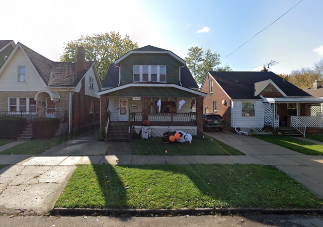 property at 1409 Mark Ave