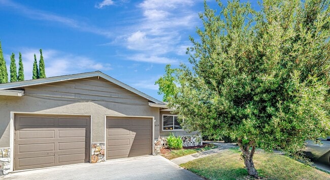 property at 625-627 Vasona Ct