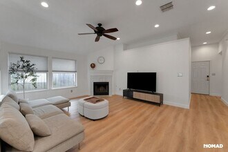 5613 Lomita Verde Cir in Austin, TX - Building Photo - Building Photo