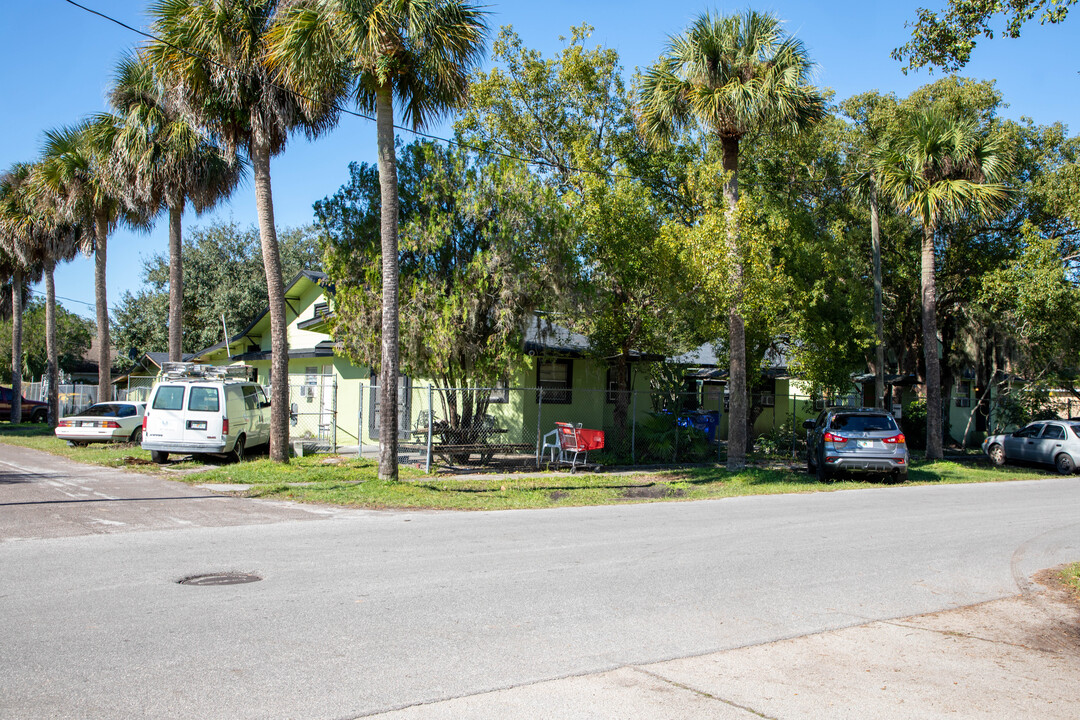 Santa Lucia Motel in St. Cloud, FL - Building Photo