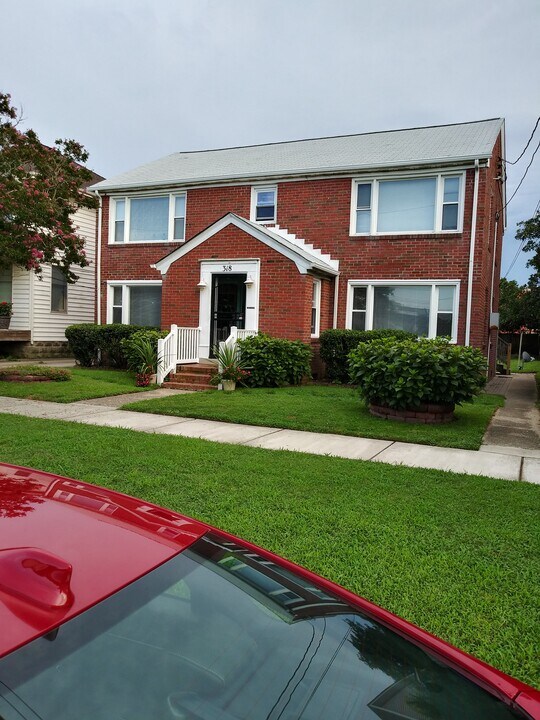 318 16th St, Unit 1 in Virginia Beach, VA - Building Photo