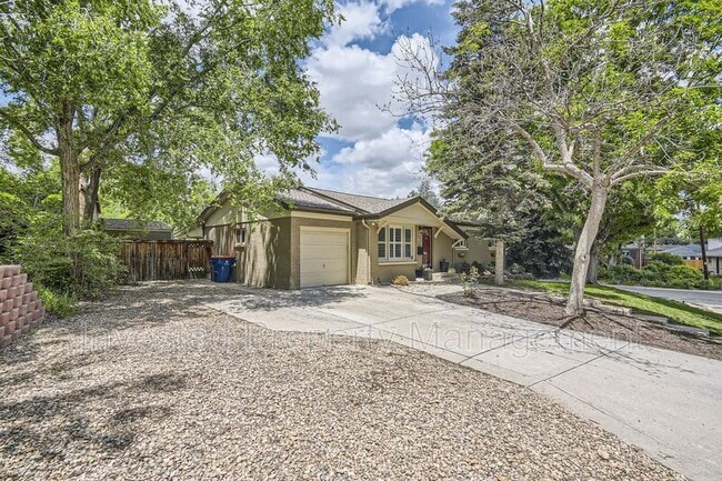 5007 S Mabre Ct in Littleton, CO - Building Photo - Building Photo
