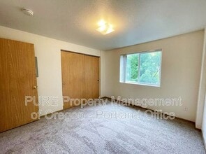 2619 SE 125th Ave in Portland, OR - Building Photo - Building Photo